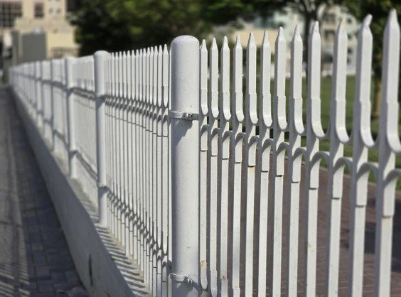 Securing Perimeters with Fencing Repairs